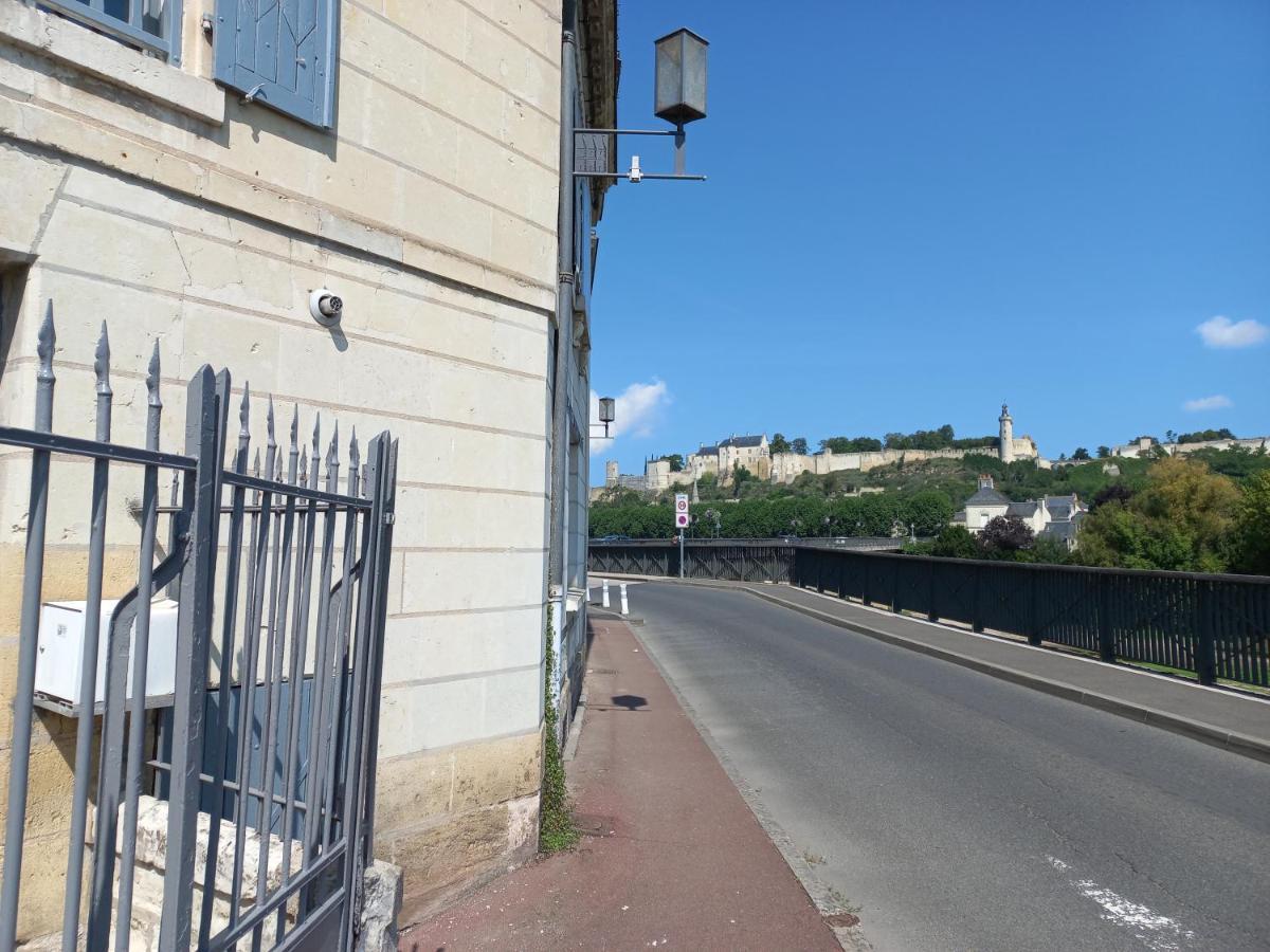 Agreable Maison De Ville Au Coeur De Chinon Kültér fotó